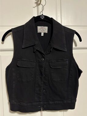 Armani Women’s Sleeveless Button-Front Black Utility Vest
